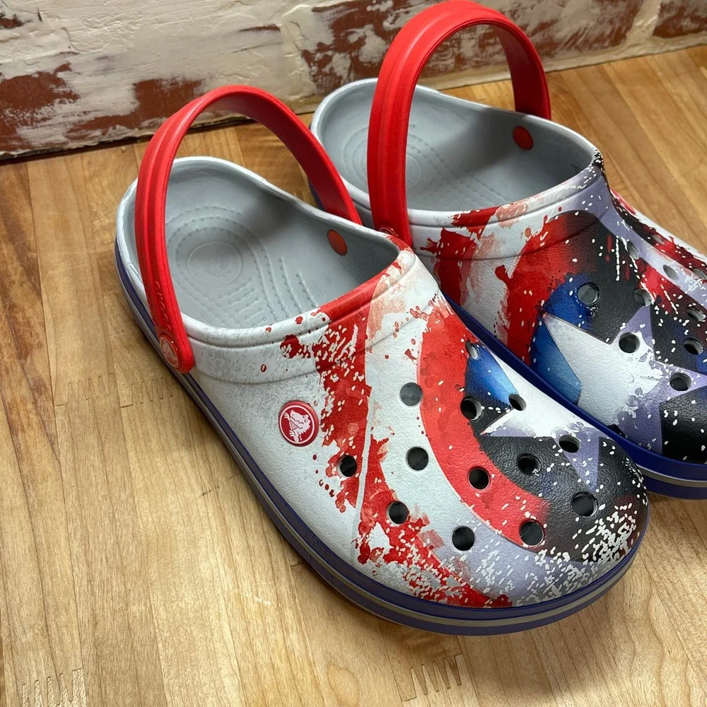 Crocs Marvel Captain America Shield Clogs Mens 6 Womens 8 White Red Blue Shield